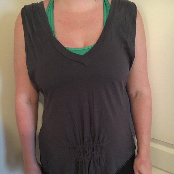LaROK Tank Top - Picture 3 of 5